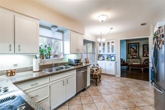 10696 Pagewood Dr in Dallas, TX - Building Photo - Building Photo