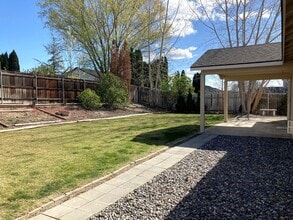 5402 Kirkwood Ln in West Richland, WA - Building Photo - Building Photo