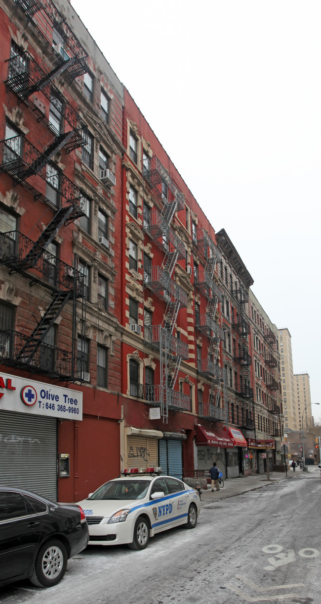 202 Rivington St in New York, NY - Building Photo - Building Photo