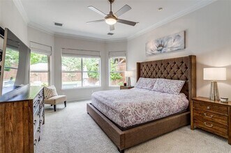 5001 Stanford Ave in Dallas, TX - Building Photo - Building Photo