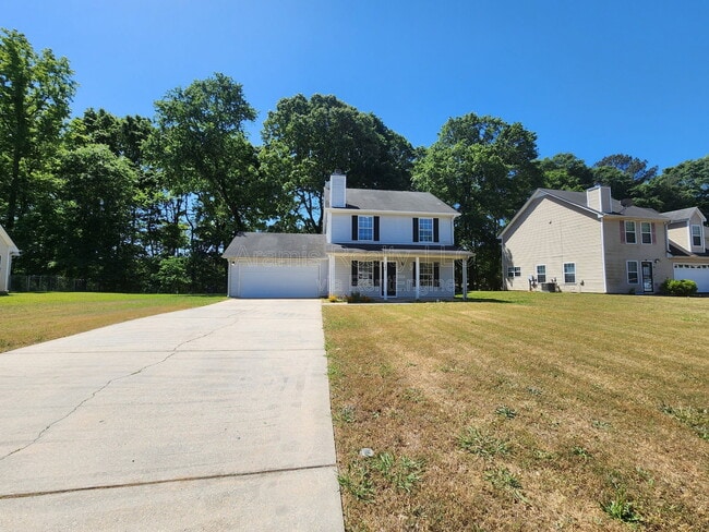 5477 Denny Dr in Atlanta, GA - Building Photo - Building Photo