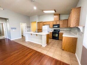 1837 Boardwalk Dr in Marysville, CA - Building Photo - Building Photo