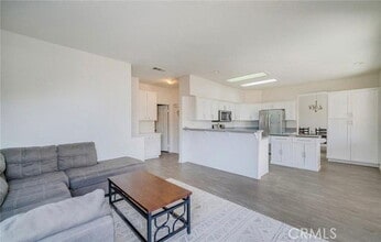 36453 Rodeo St in Palmdale, CA - Building Photo - Building Photo