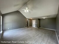 126 Wayfair Ln photo'