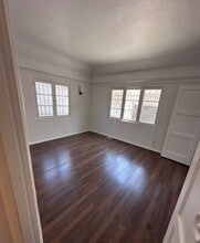 4237 Garthwaite Ave in Los Angeles, CA - Building Photo - Building Photo