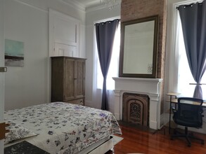 1220 Harmony St in New Orleans, LA - Foto de edificio - Building Photo