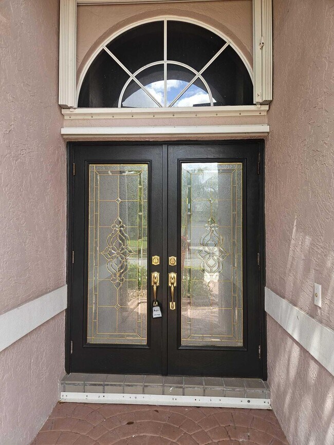 7835 NW 78th Ave in Tamarac, FL - Building Photo - Building Photo