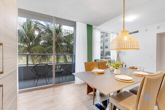 777 N Ocean Dr in Hollywood, FL - Building Photo - Building Photo
