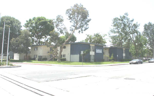 Olive Apartments in Pomona, CA - Building Photo - Building Photo