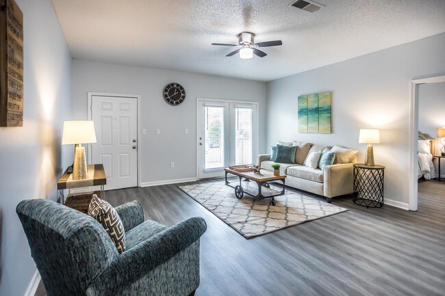 Modena at Mallard Creek in Horn Lake, MS - Foto de edificio - Interior Photo
