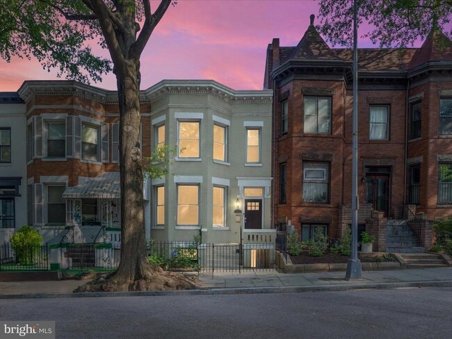 property at 21 Rhode Island Ave NW