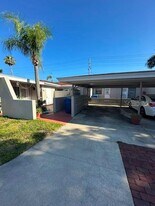 2301 W Bay Dr in Largo, FL - Building Photo