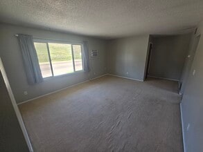 1405 5th Ave, Unit D in Havre, MT - Building Photo - Building Photo