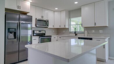 1416 SE 2nd Ave in Cape Coral, FL - Building Photo - Building Photo