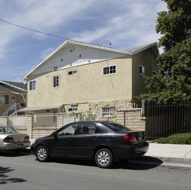 22711 14th St in Newhall, CA - Building Photo - Building Photo