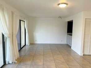 535 N University Dr, Unit 73 in Plantation, FL - Foto de edificio - Building Photo