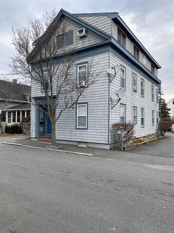 36 Upham St-Unit -1 in Salem, MA - Building Photo - Building Photo