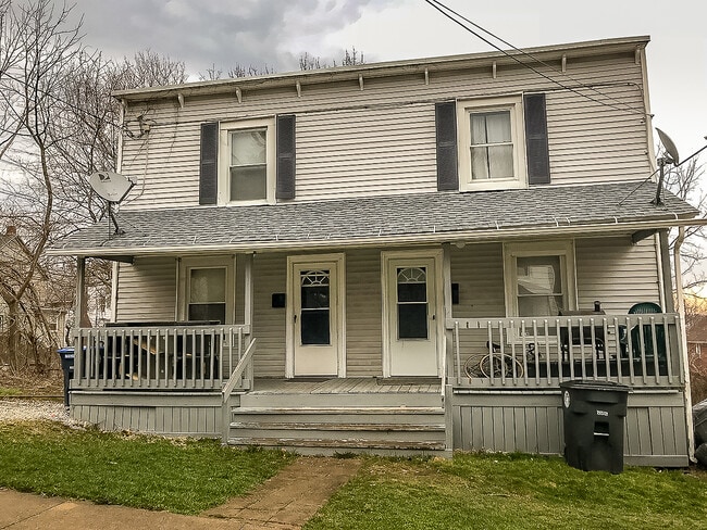 property at 2103-2105 5th St SW