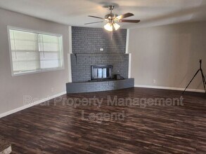 7009 Corona Dr in Fort Worth, TX - Building Photo - Building Photo