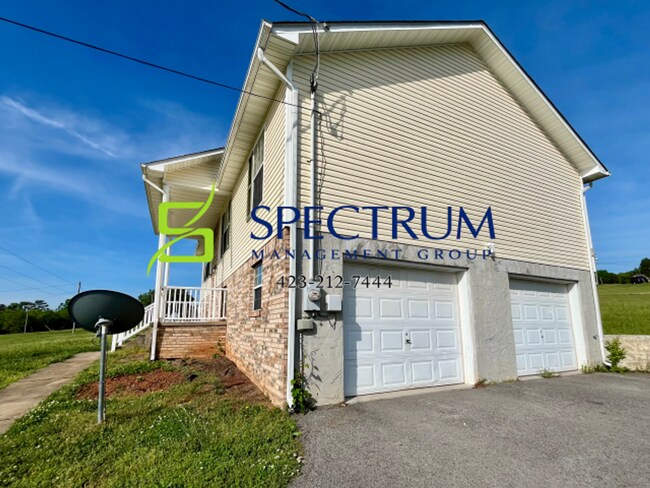 1023 Historic Hills Dr in Dandridge, TN - Building Photo - Building Photo