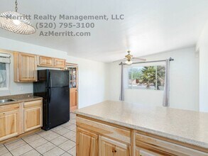 2032 E Blacklidge Dr in Tucson, AZ - Building Photo - Building Photo