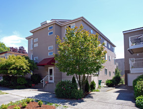 2419 NW 58th St in Seattle, WA - Foto de edificio - Building Photo