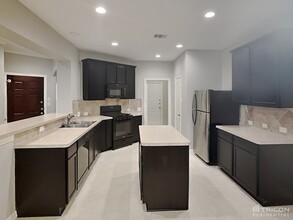 5109 Dauntless Dr in Houston, TX - Building Photo - Building Photo