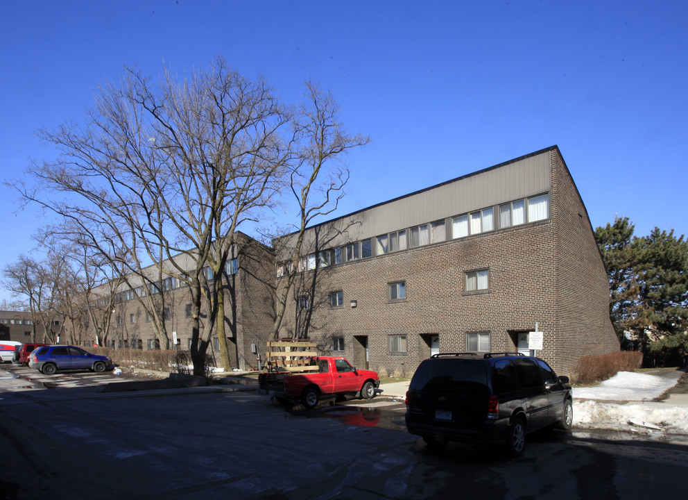 Jane Townhouses in Toronto, ON - Building Photo