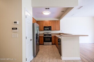 5719 Parkstone Crossing Dr in Jacksonville, FL - Building Photo - Building Photo