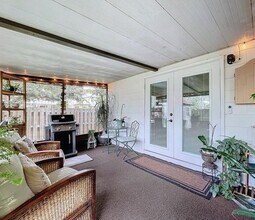 3001 W Binnicker Ave in Tampa, FL - Building Photo - Building Photo