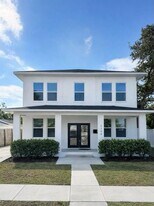 2738 16th Ave N in St. Petersburg, FL - Building Photo