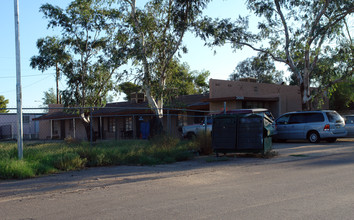 Paradise Valley Park in Phoenix, AZ - Foto de edificio - Building Photo