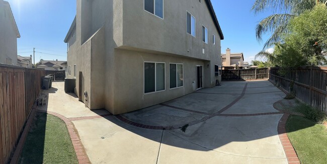 1660 Elmbridge Ln in Hemet, CA - Building Photo - Building Photo