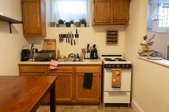 15 Naples Rd, Unit A in Brookline, MA - Building Photo - Building Photo