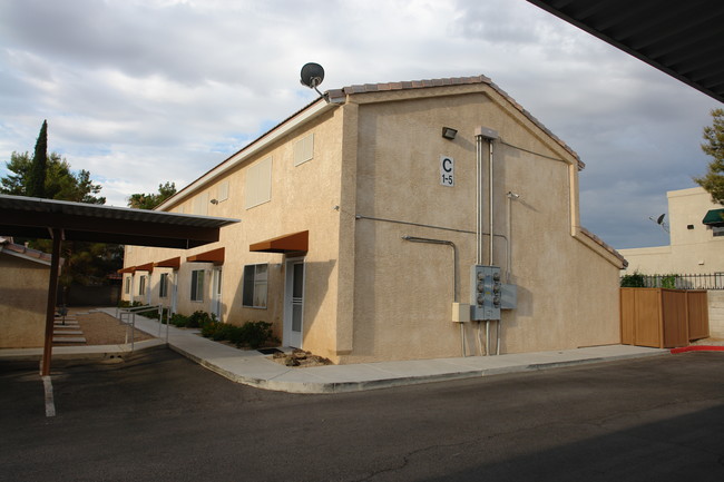 6761 Holmby Ave in Las Vegas, NV - Building Photo - Building Photo