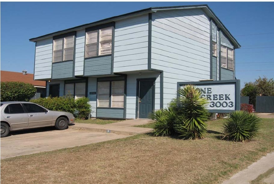 Stone Creek in Corsicana, TX - Foto de edificio