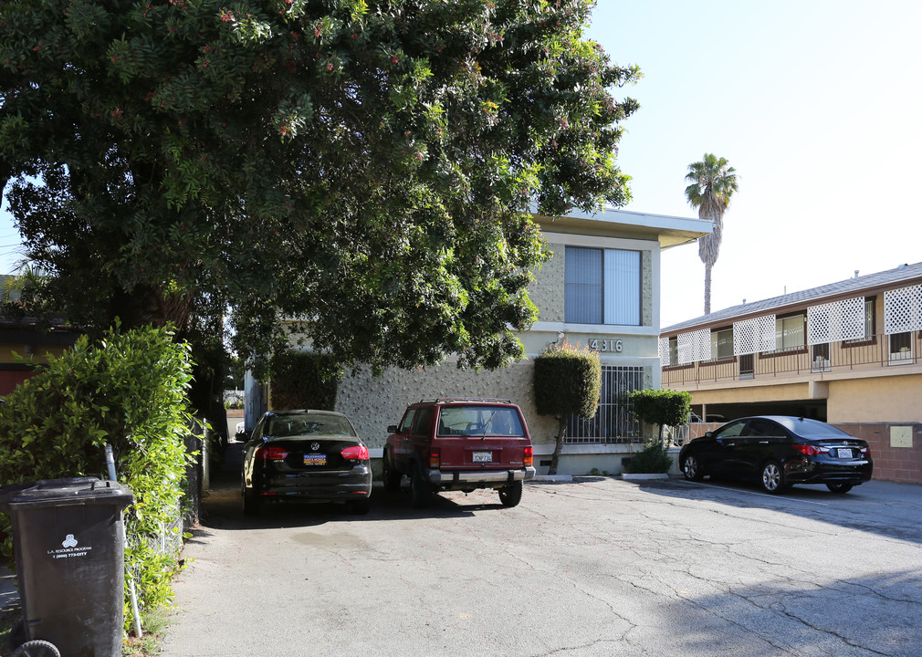 4316 Berryman Ave in Los Angeles, CA - Building Photo