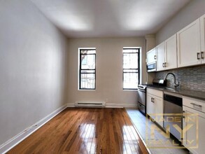 30-64-64 34th St in Queens, NY - Building Photo - Building Photo