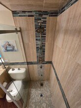 1875 Kalanianaole St in Hilo, HI - Building Photo - Building Photo