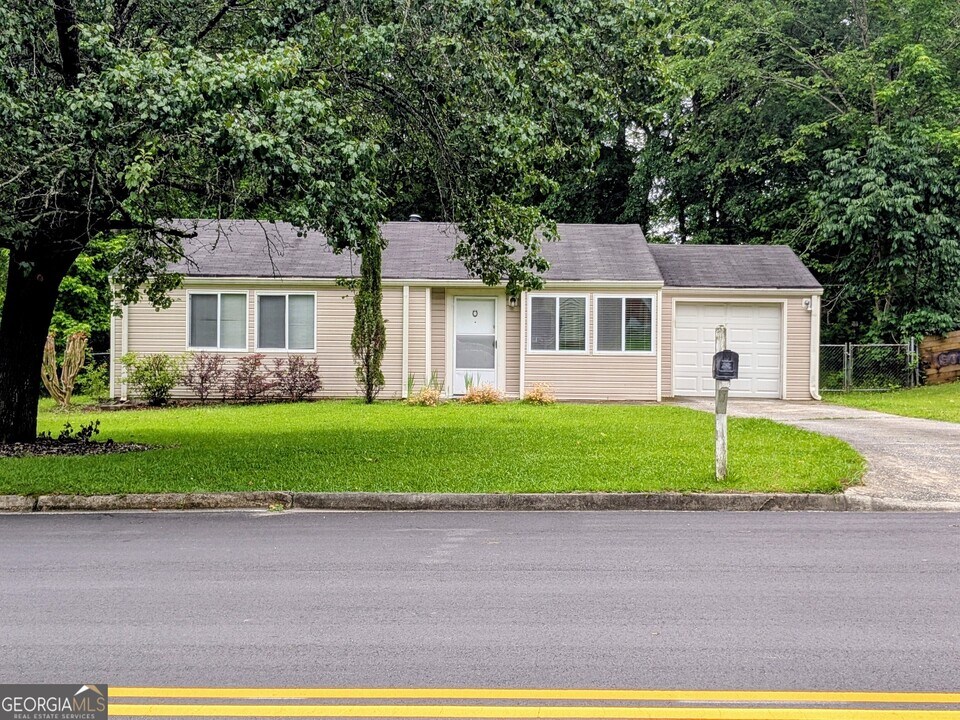 137 Wynnmeade Pkwy in Peachtree City, GA - Building Photo