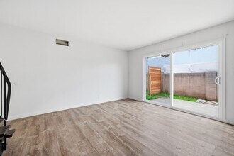 1172 N Shattuck St in Orange, CA - Building Photo - Building Photo