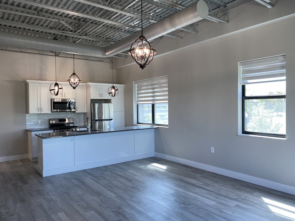 West Village Lofts in Dearborn, MI - Building Photo