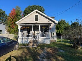 1 Camp St, Unit 1 in Essex, VT - Building Photo