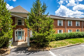 Sunny Delight in Overland Park, KS - Building Photo - Building Photo