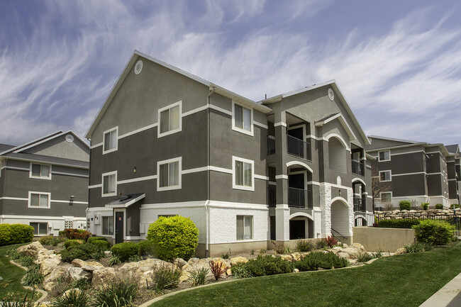 Ridgeview in North Salt Lake, UT - Foto de edificio - Building Photo