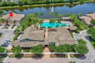 477 Pacific Grove Dr in West Palm Beach, FL - Building Photo - Building Photo