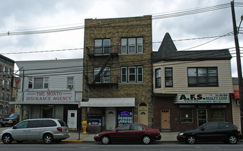 3236 John F Kennedy Blvd in Jersey City, NJ - Building Photo - Building Photo