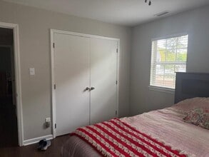 200 Old Spring Hill Ln in Fuquay Varina, NC - Building Photo - Building Photo