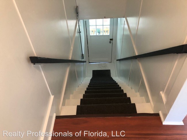 357 W Minneola Ave in Clermont, FL - Building Photo - Building Photo