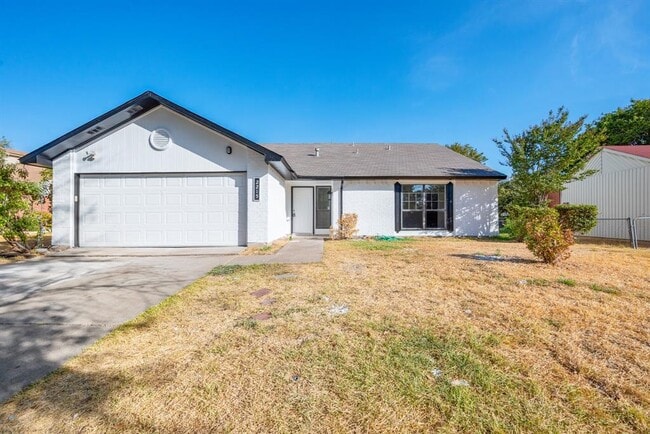 property at 2215 Overbrook Dr